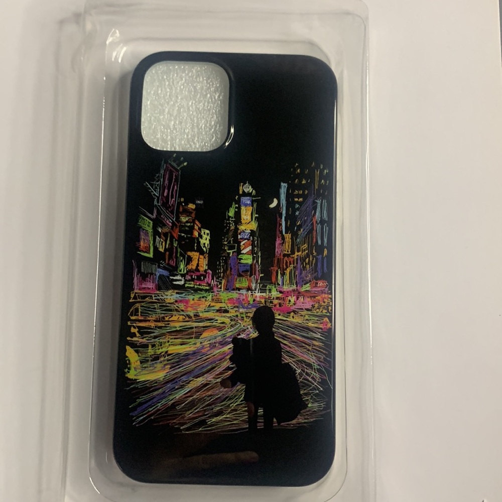 Threadless Protective iPhone (12/12 Pro)